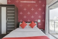 OYO Executive Skyline Service Apartments Near Infiniti Mall