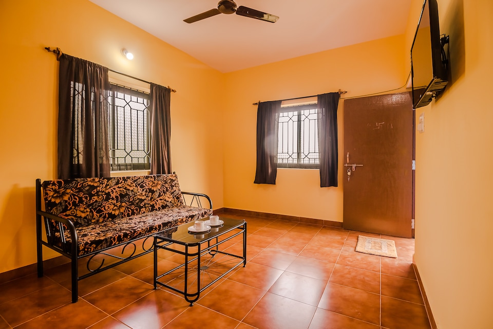 OYO 22937 Pleasant 1BHK, Morjim Goa, Goa
