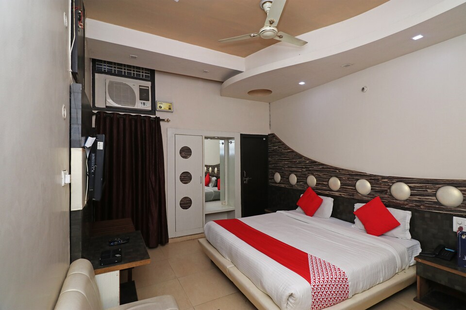 OYO 22946 Sbg Inn, Gomti Nagar Lucknow, Lucknow
