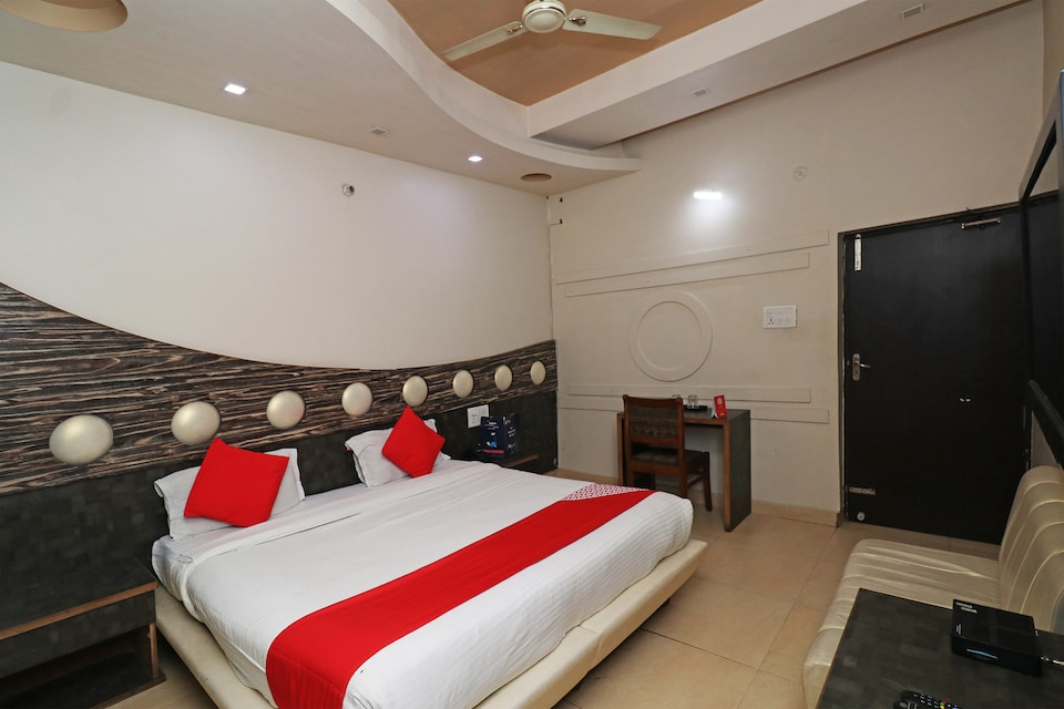 OYO 22946 Sbg Inn, Gomti Nagar Lucknow, Lucknow