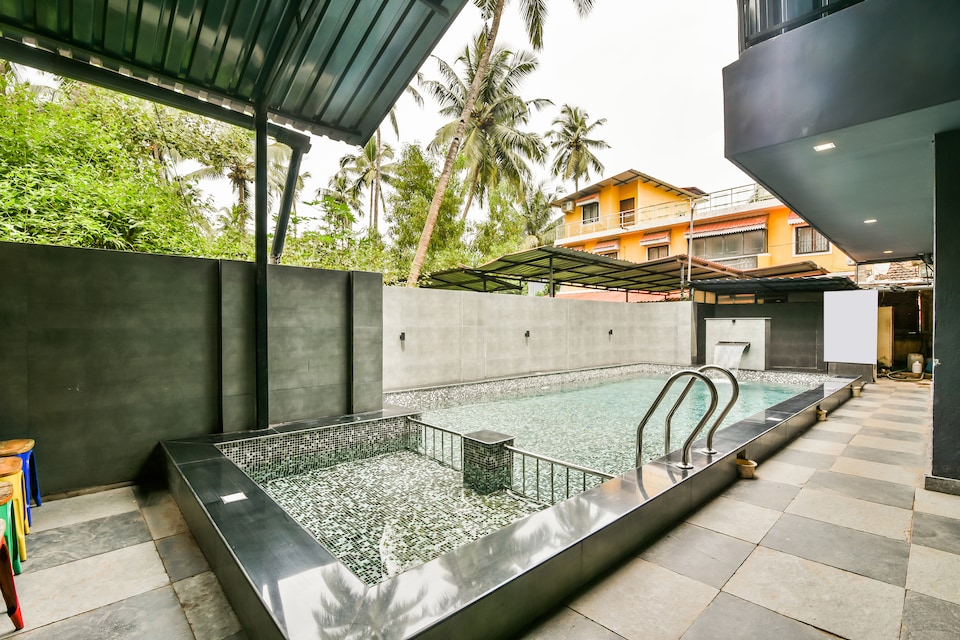 Capital O 22952 Accovah Lawande Beach Resort, Candolim Goa, Goa