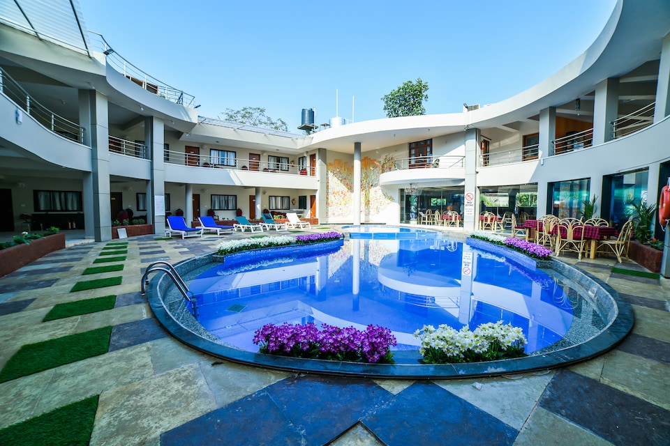 Capital O 22969 The Center Court, Colva Goa, Goa