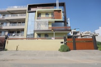 Super Collection O Tipsyy Inn