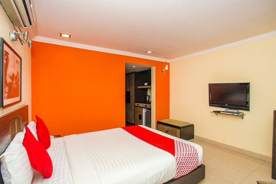 Capital O 23003 Shilton Royale, North Delhi, दिल्ली