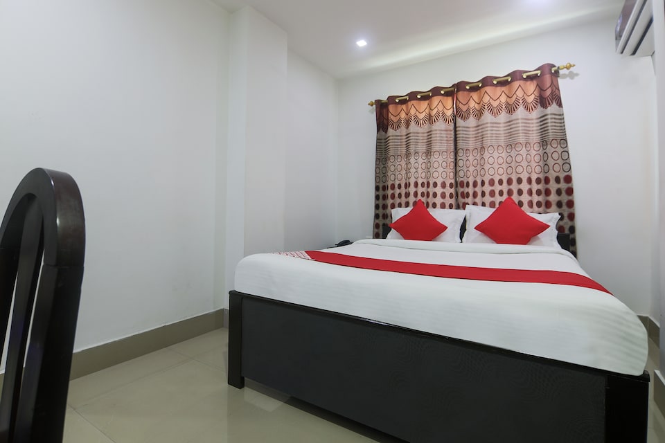 OYO 23008 Labanya Holiday Home, Jorhat, Jorhat