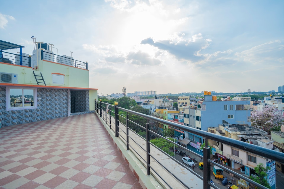 OYO 23030 Hotel Gtv Comforts, Mathikere Bangalore-II, Bangalore