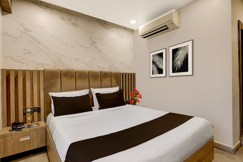 Super Townhouse V Hotel, Mahanadu Extension VIjayawada-II, Vijayawada