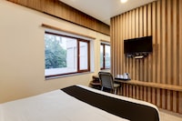 Super Townhouse V Hotel