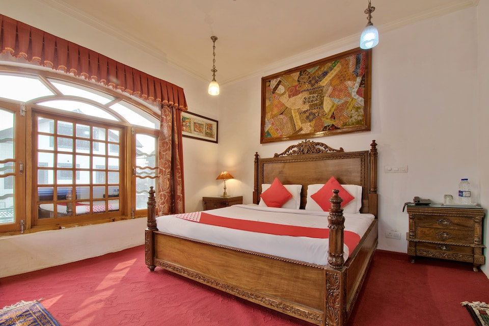 OYO 23045 Ronak Homestay, Nishat Srinagar, Srinagar