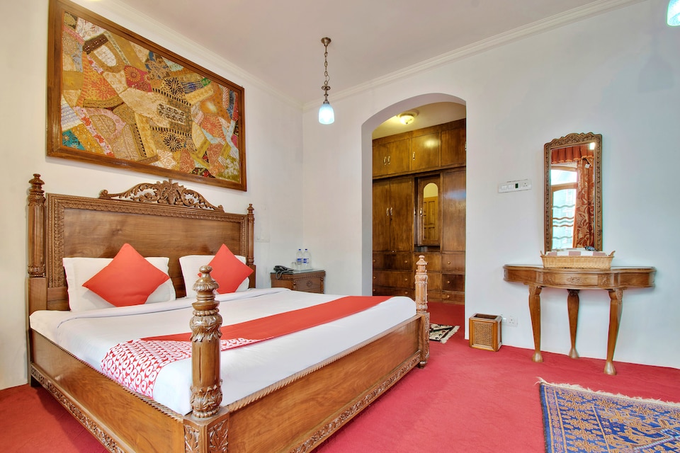 OYO 23045 Ronak Homestay, Nishat Srinagar, Srinagar
