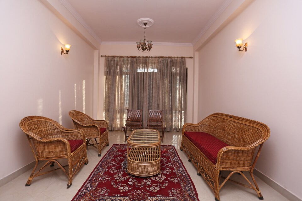 OYO Home 23057 Spacious 2BHK, Rajpur Road Dehradun, Dehradun
