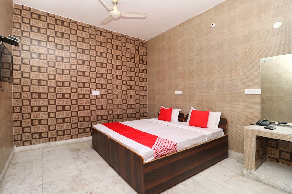 OYO 23066 Shiv Guest House, Sodal Mandir Jalandhar, Jalandhar