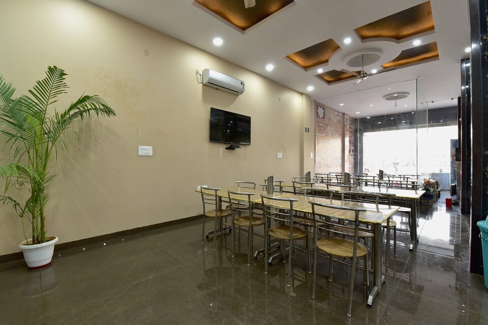 OYO 23085 Baba Hotel, Sikar Road Jaipur, Jaipur