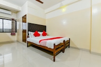 OYO Hotel Saravana
