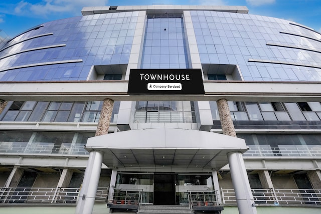 Super Townhouse Bharuch Near Railway Station Formerly Hotel Kohinoor