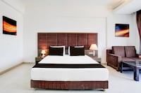 Super Townhouse Bharuch Near Railway Station Formerly Hotel Kohinoor