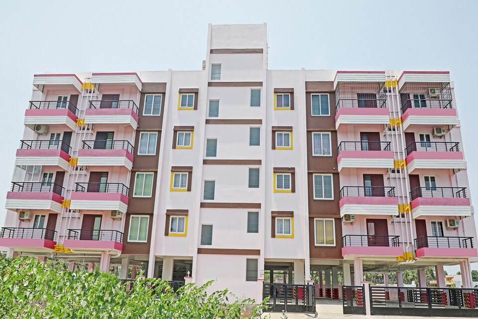 OYO 23150 Modern 2BHK Near Boat House, Pondicherry City Centre, Pondicherry