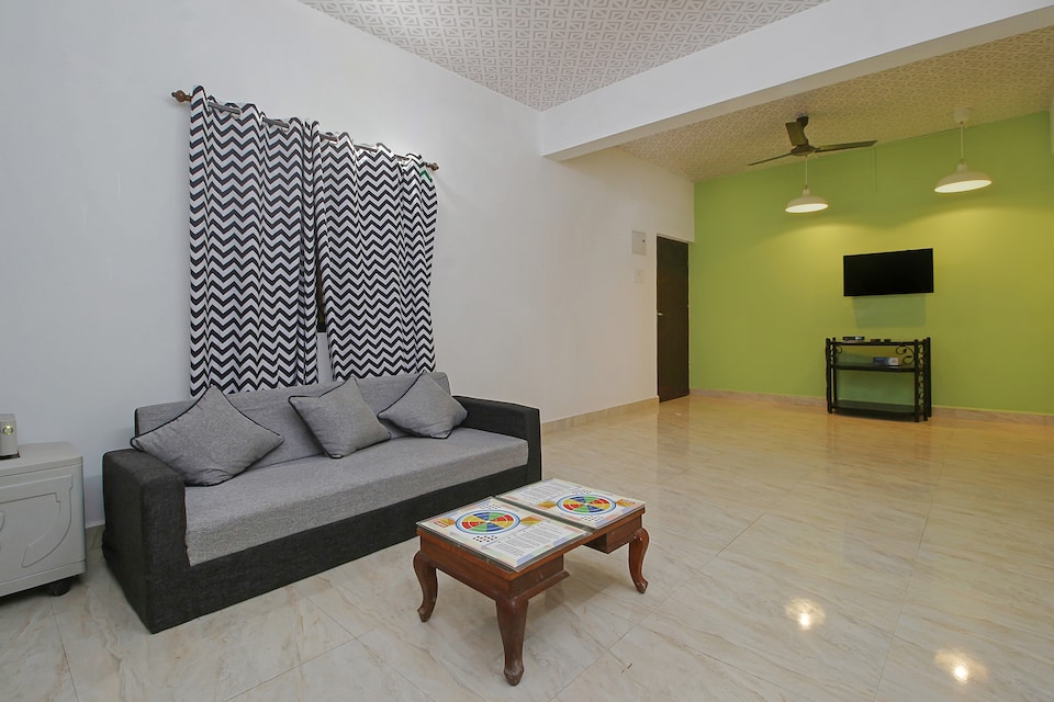 OYO 23173 Vibrant 1BHK Arpora, Baga Goa, Goa