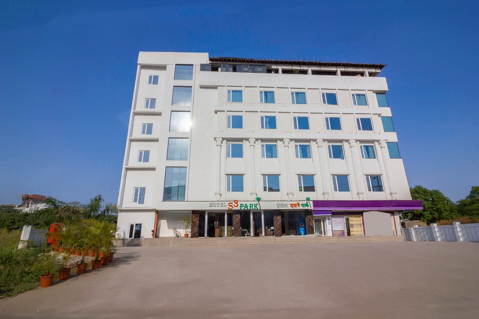 राजधानी ओ 23176 होटल एस 3 पार्क, Mumbai- Kalyan-Bhiwandi- Badalapur, मुंबई