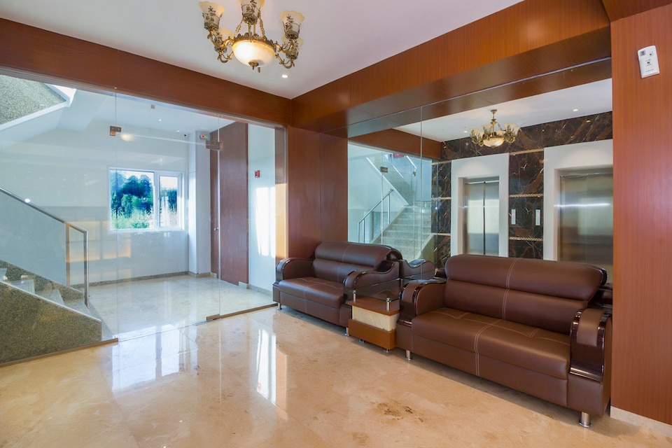 Capital O 23176 Hotel S3 Park, Mumbai- Kalyan-Bhiwandi- Badalapur, Mumbai