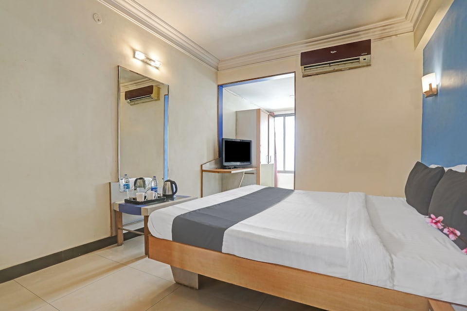 Hotel O Dhammanagi Comforts, Hubli-II, Hubli-Dharwad