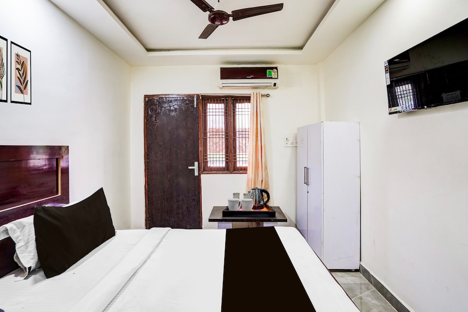 Super Collection O Ashiyana Formerly Rajshree, Alambagh Lucknow, Lucknow