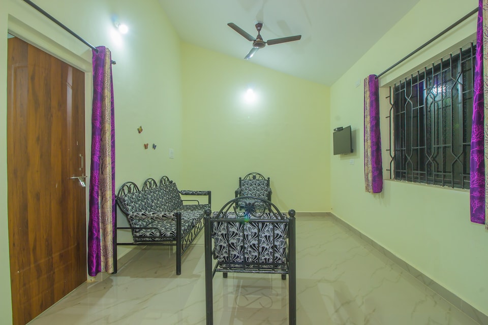 OYO Home 23222 Peaceful 1BHK Mandrem, Arambol Goa, गोवा