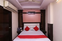 Hotel O S Deluxe