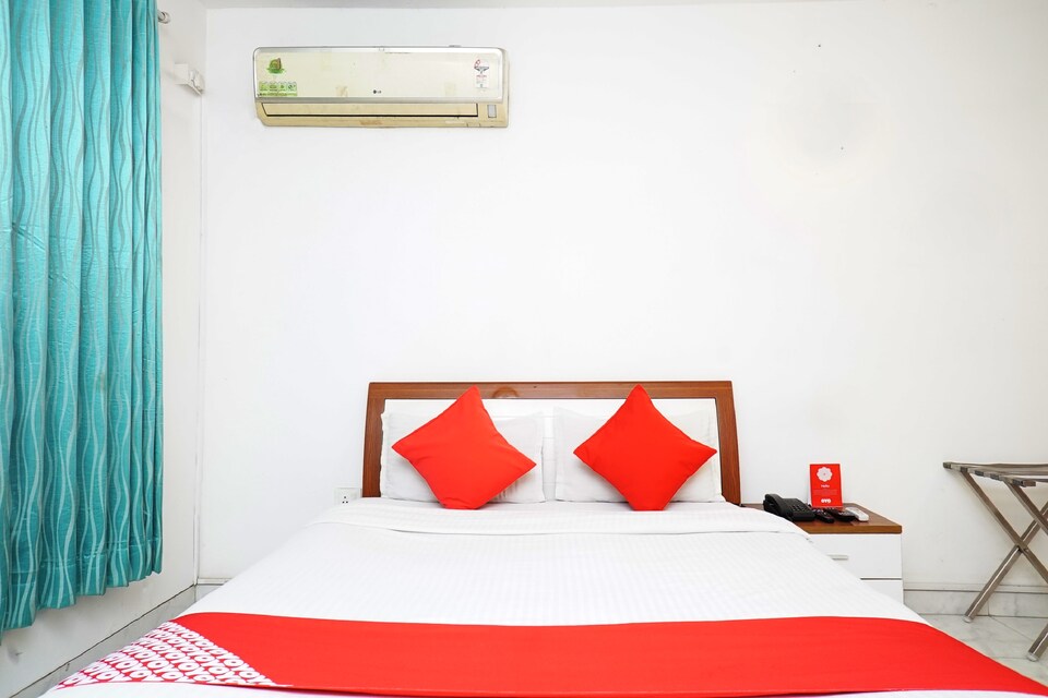 OYO 23239 10 Blossoms Service Apartments, Koregaon Park Pune, Pune