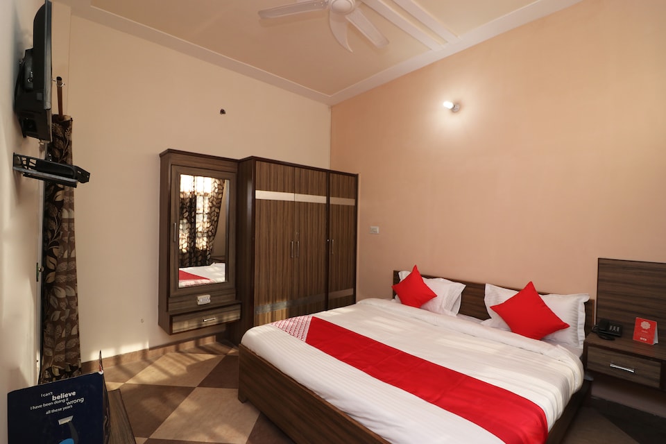 Mann Bed and Breakfast, Rajpura, राजपुरा