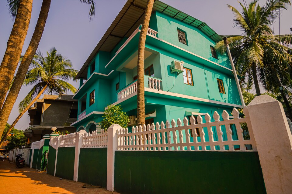 OYO Home 23256 Decent 1 BHK Baga, Baga Goa, Goa
