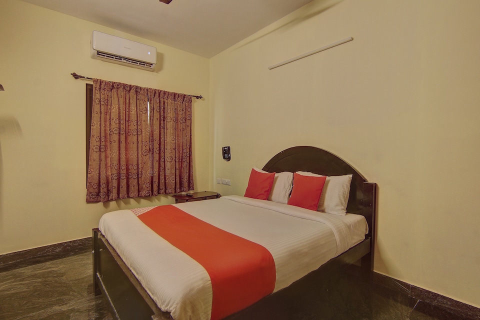 OYO Flagship 15860 Navanna Residency TTC Nagar, Madurai City Centre, Madurai