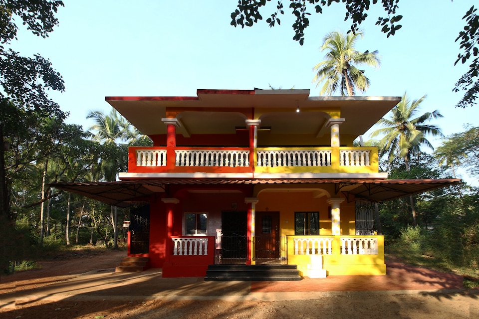 OYO 23267 Alluring 2BHK Villa, Calangute Goa, Goa