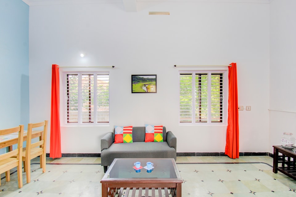 OYO Home 23282 Hill View 2BHK, Madikeri, Coorg