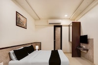 Super Hotel O Vatva Railway Station Formerly Anmol Palace
