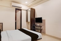 Super Hotel O Vatva Railway Station Formerly Anmol Palace