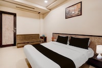 Super Hotel O Vatva Railway Station Formerly Anmol Palace