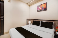 Hotel O Vatva Railway Station Formerly Anmol Palace