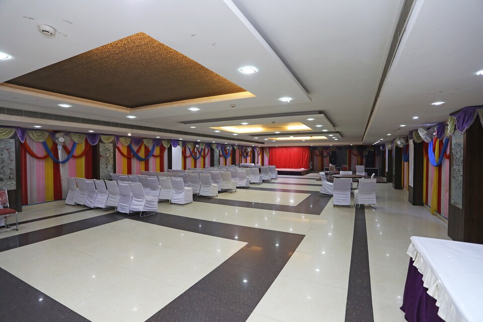 OYO 23297 Hotel Vanaya Palace, Corporate Complex, Agra