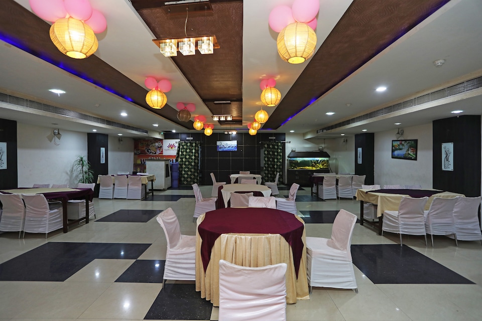 OYO 23297 Hotel Vanaya Palace, Corporate Complex, Agra