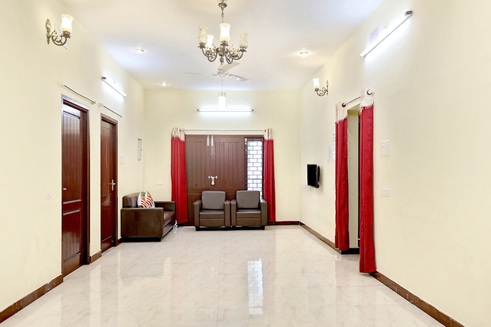 OYO 23307 Spacious 3bhk Near Rock Beach, Pondicherry City Centre, Pondicherry