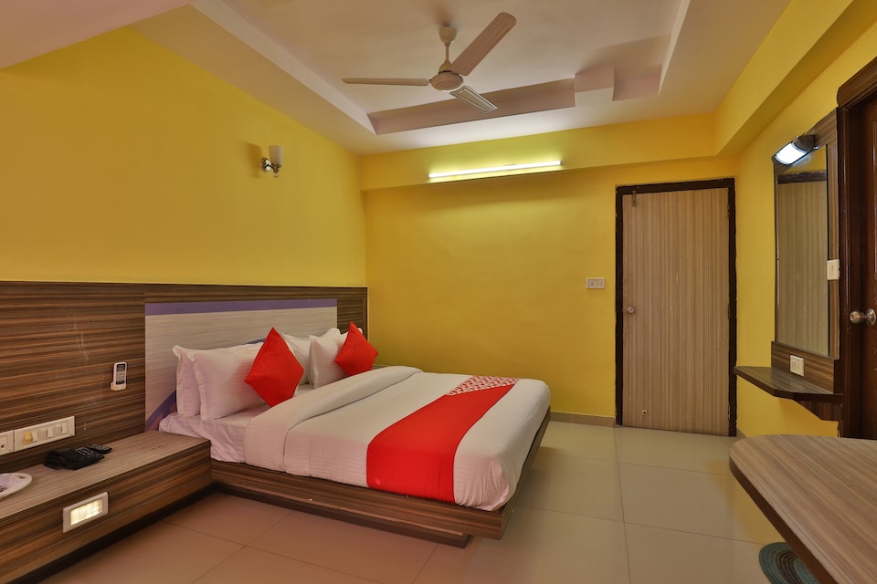 OYO 23312 Aarya Beach Resort By Aarya Hospitality, Ashwen Arambol Goa, Goa