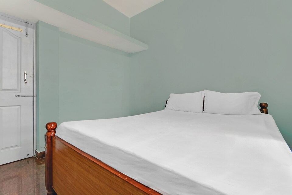 SPOT ON 23316 The City Getaway Service Apartment, Yehalanka Bangalore, Bangalore