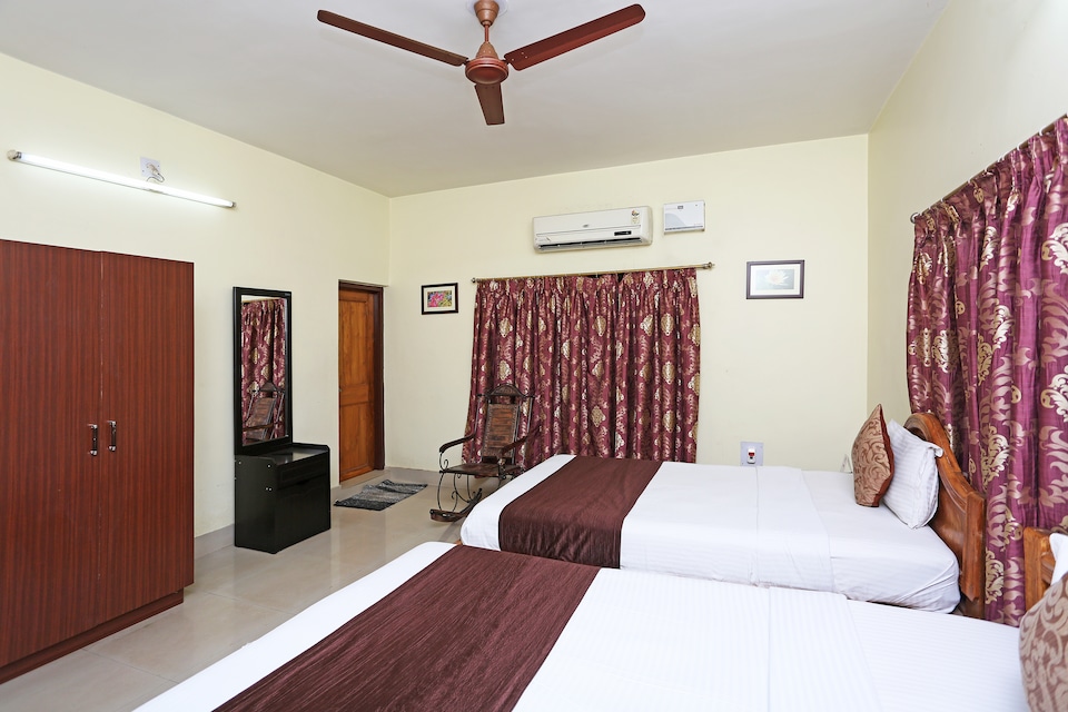 OYO Flagship 3121 Odisha home stays, Bapuji Nagar, Bhubaneswar