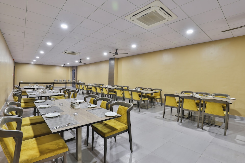 OYO 23338 Genx Surat, Kadodra Surat, Surat