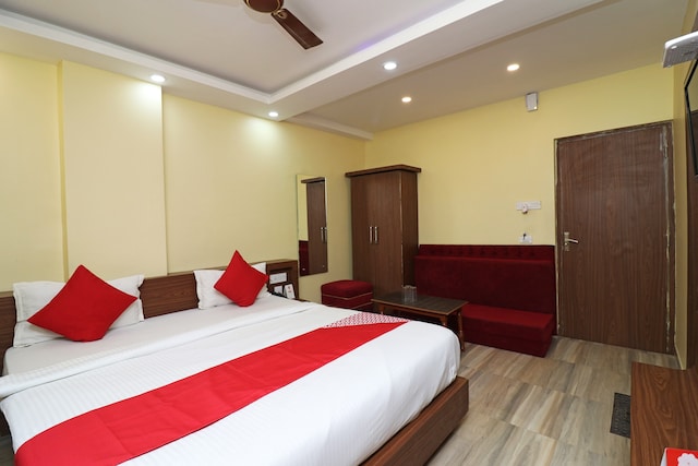 OYO Hotel Rawasi Gold Uranus