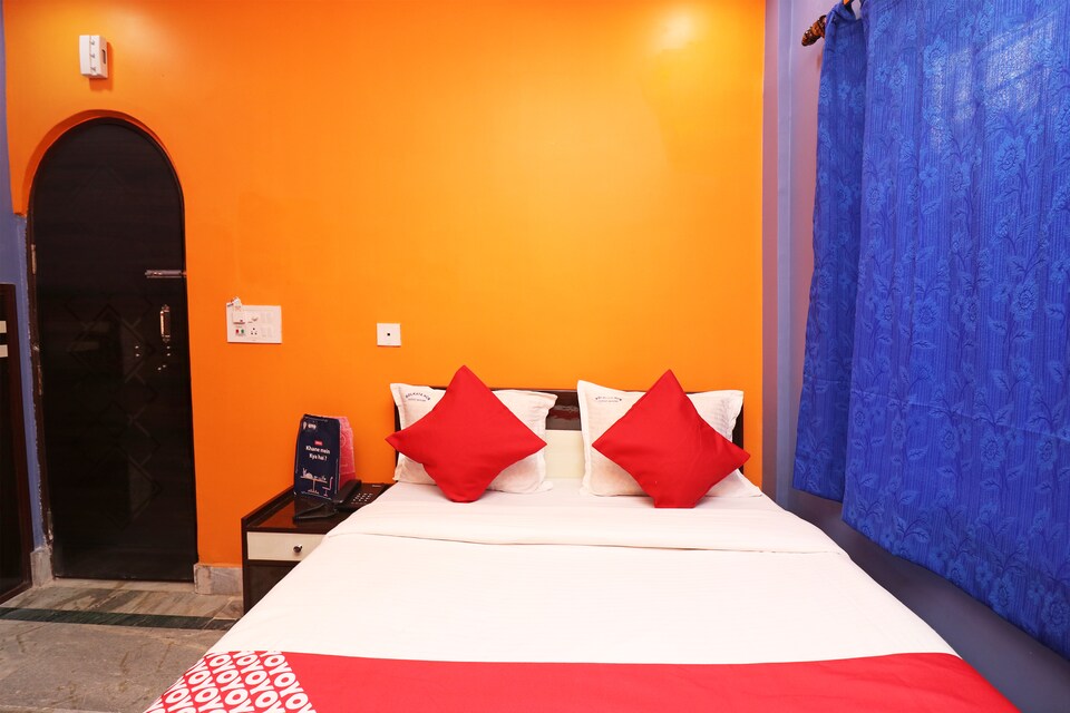 OYO 23364 Kolkata Hcn Guest House, Ruby Hospital Kolkata, Kolkata