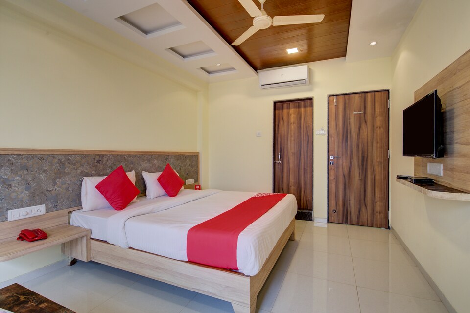 OYO 23365 Hotel Bright Plaza  Capital Mahabaleshwar  Book    2413 OYO