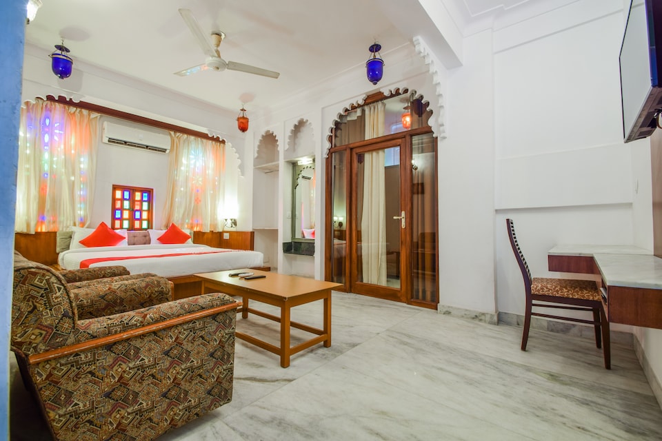 OYO 23380 Raj Palace, Gulab Bagh, Udaipur