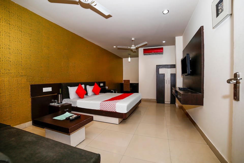 Collection O Om Residency, Jhansi, Jhansi